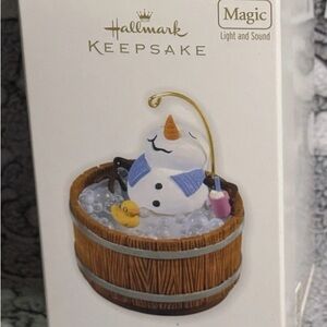 Hallmark Keepsake Snowman Ornament HOT HOT HOT 2011